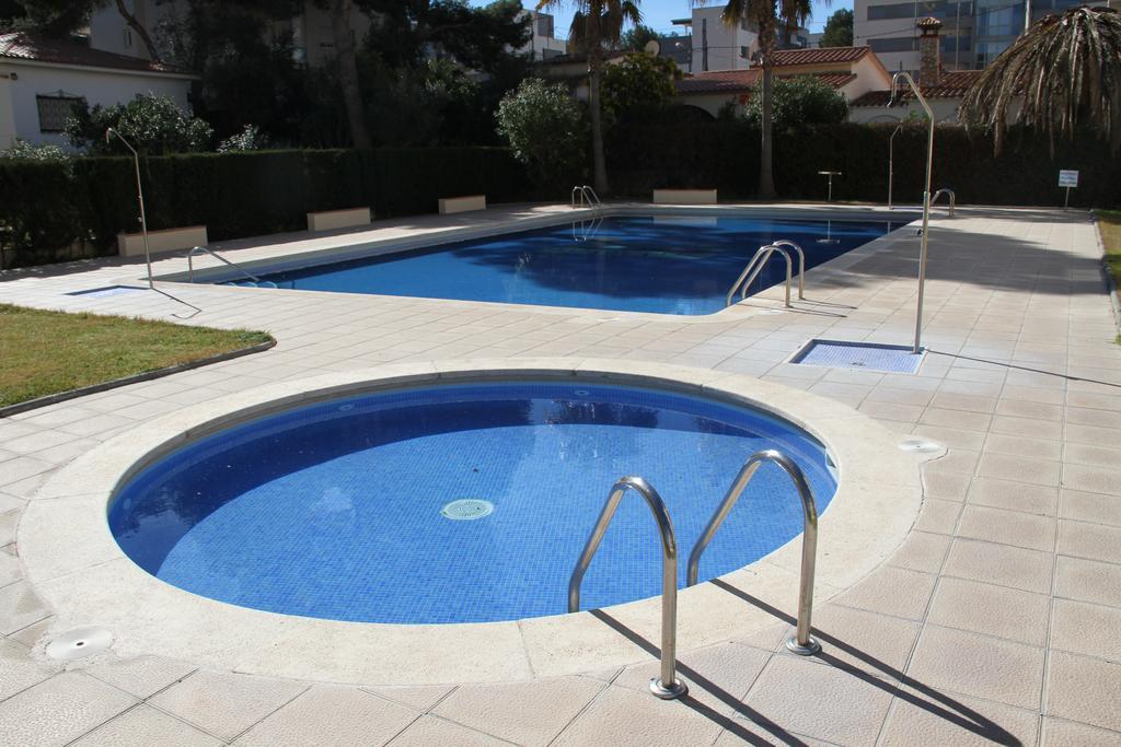 For A Stay Aqua Salou Rum bild